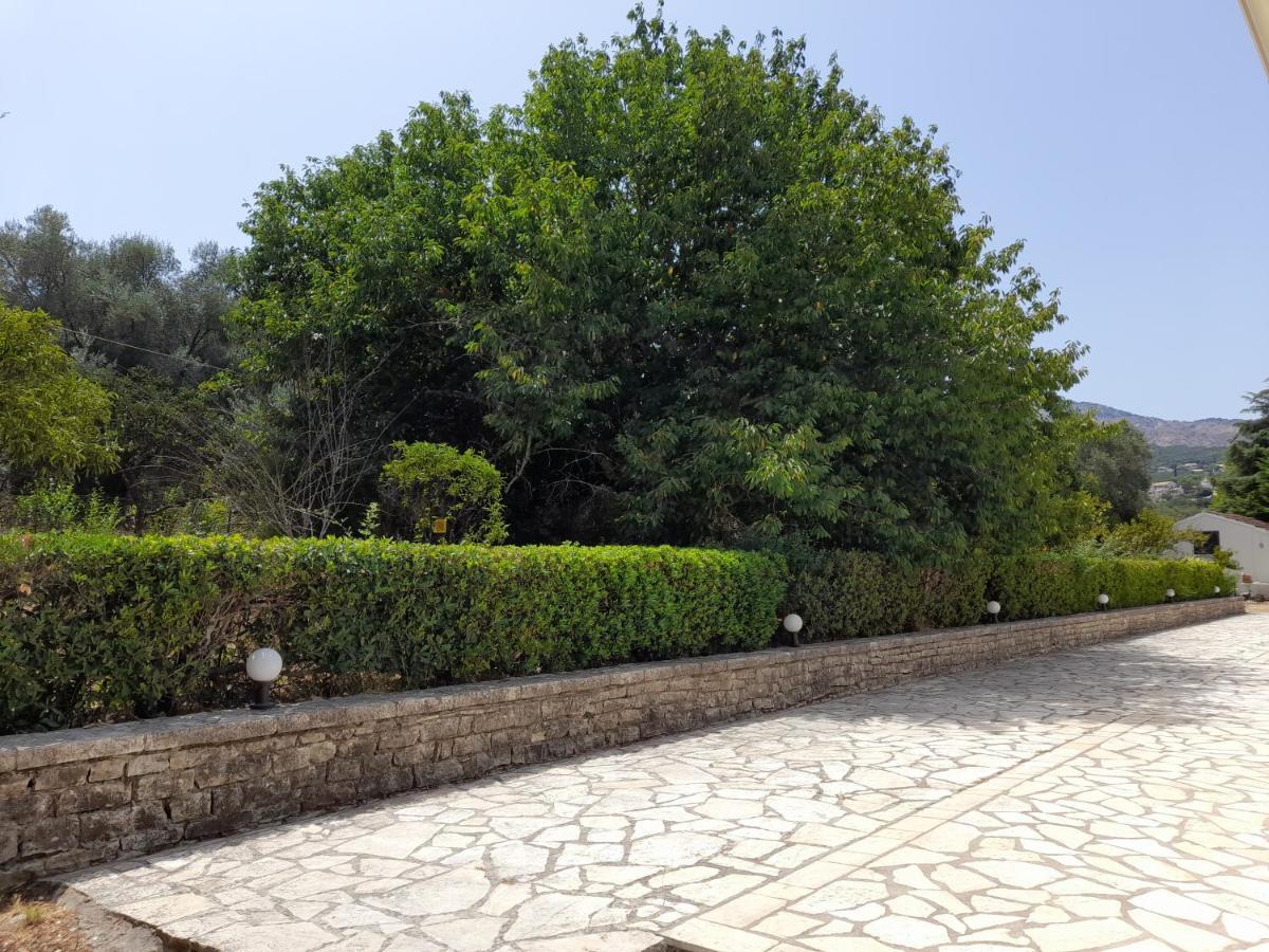 Lemontree Apartments Kassiopi Bagian luar foto