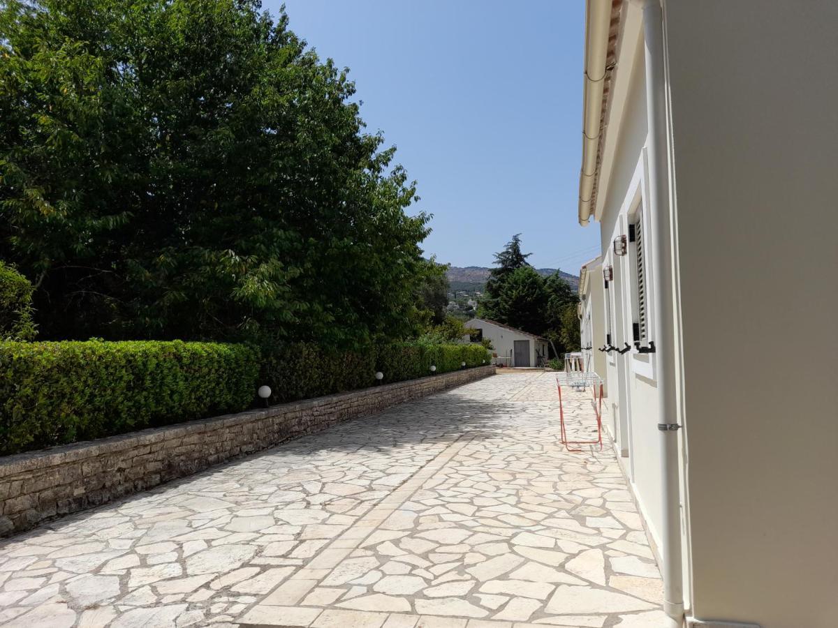 Lemontree Apartments Kassiopi Bagian luar foto