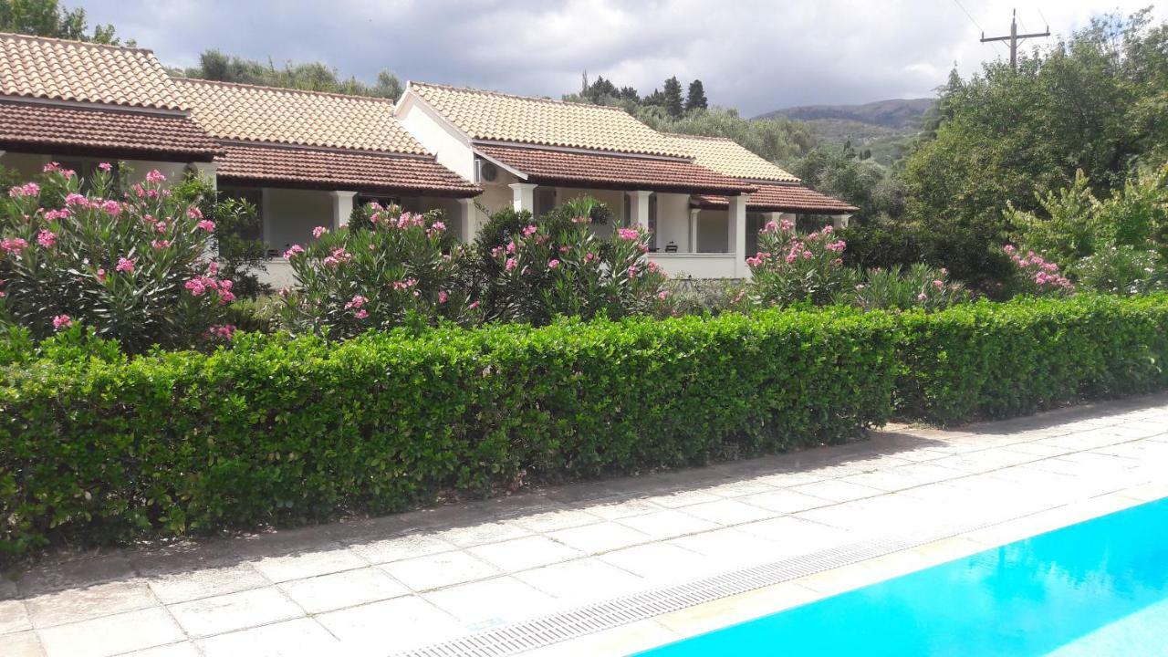 Lemontree Apartments Kassiopi Bagian luar foto